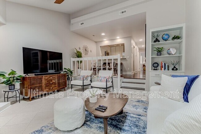 Photo - 207 St Luke Ct Townhome