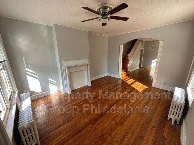 Building Photo - 2431 Tulip St