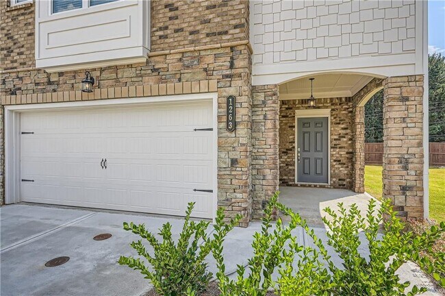 Building Photo - 1263 Park Center Cir