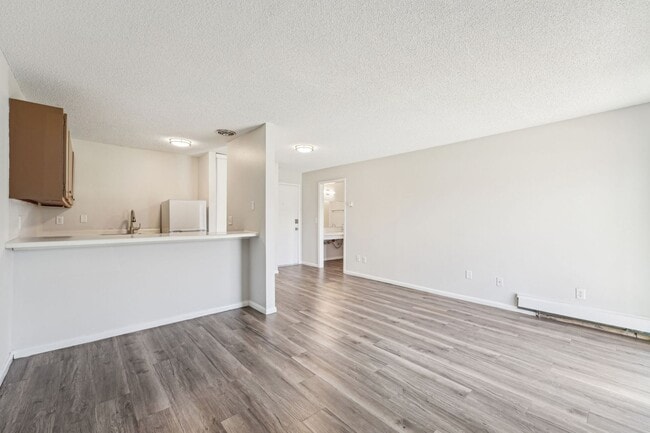 Building Photo - Park Flats