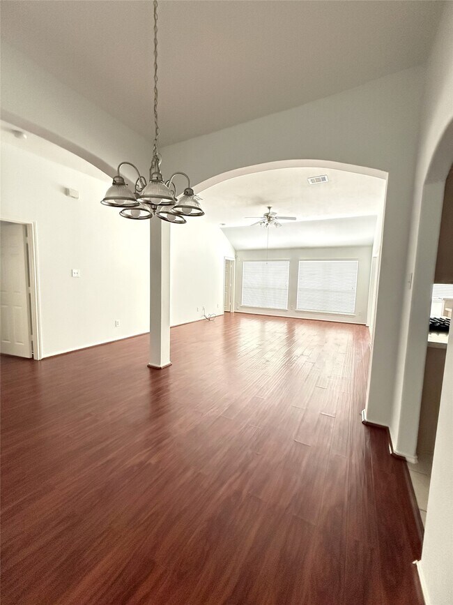 Foto del edificio - 13830 Fort Nelson Dr