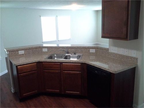 Foto del edificio - 6002 Sugar Field Ln