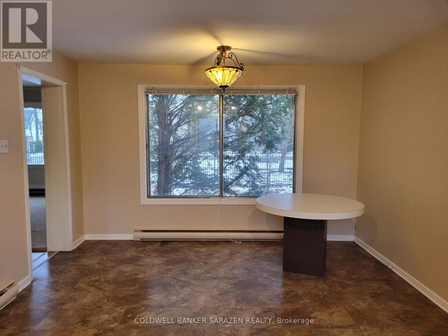 Building Photo - 5 D'Arcy St