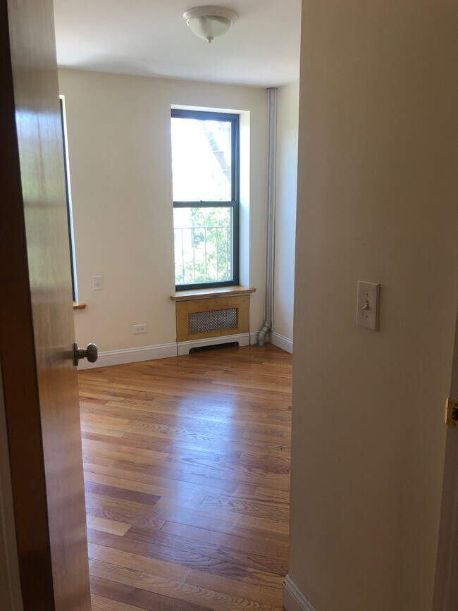 Foto del edificio - 428 E 116th St