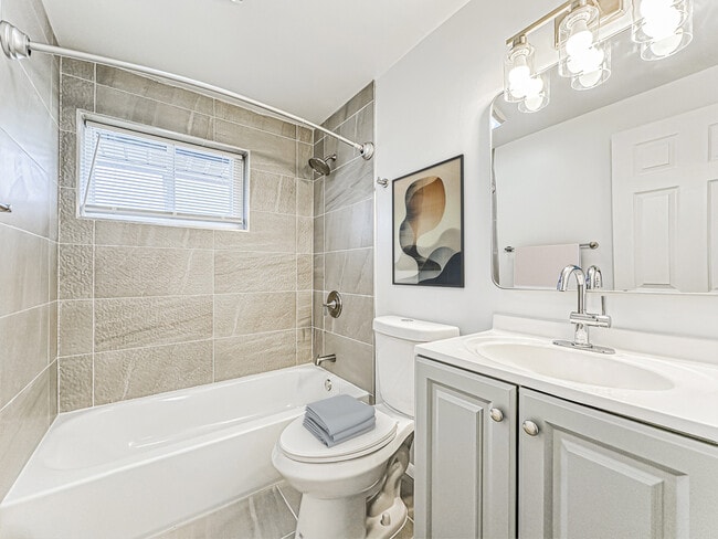 Baño - Hamilton Court Apartments