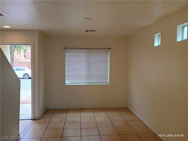 Foto del edificio - 5195 Shreve Ave