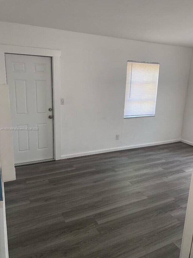 Foto del edificio - 2123 Wilson St