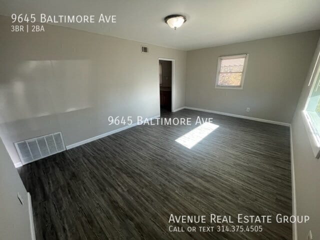 Building Photo - 9645 Baltimore Ave