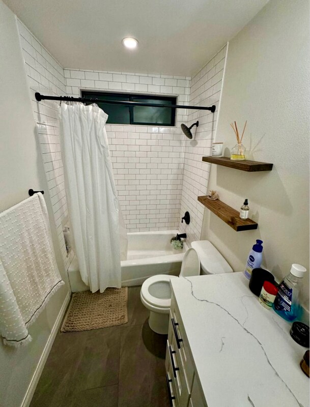Foto del edificio - 921 Hackamore St