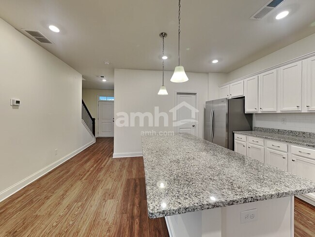 Foto del edificio - 109 Fairway Dr