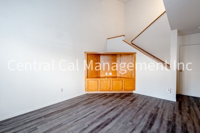 Building Photo - 8404 Laborough Dr