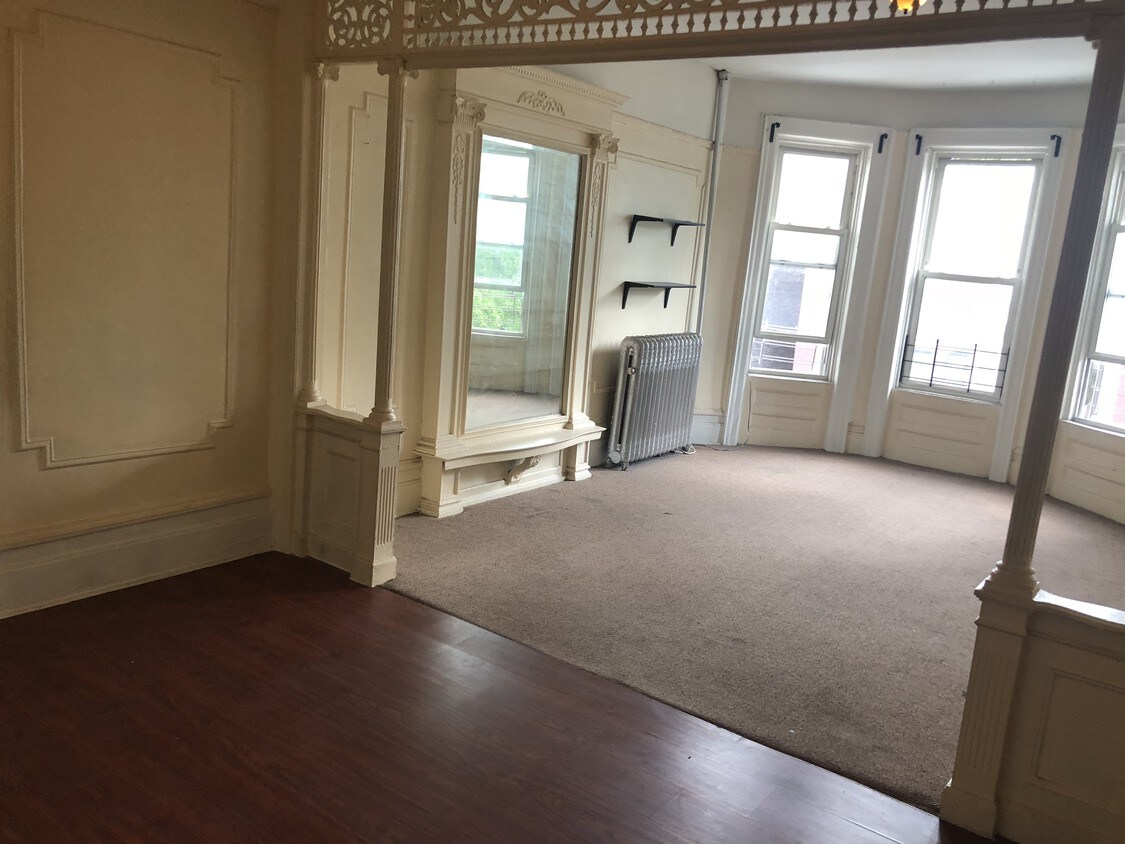 Foto principal - 767 Lincoln Pl