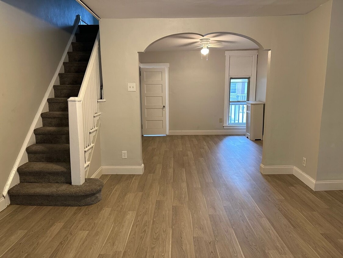 3 Bedroom Home in Bridesburg for Rent! - 3 Bedroom Home in Bridesburg