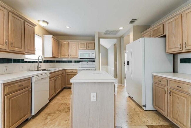 Building Photo - 7714 Straits Dr