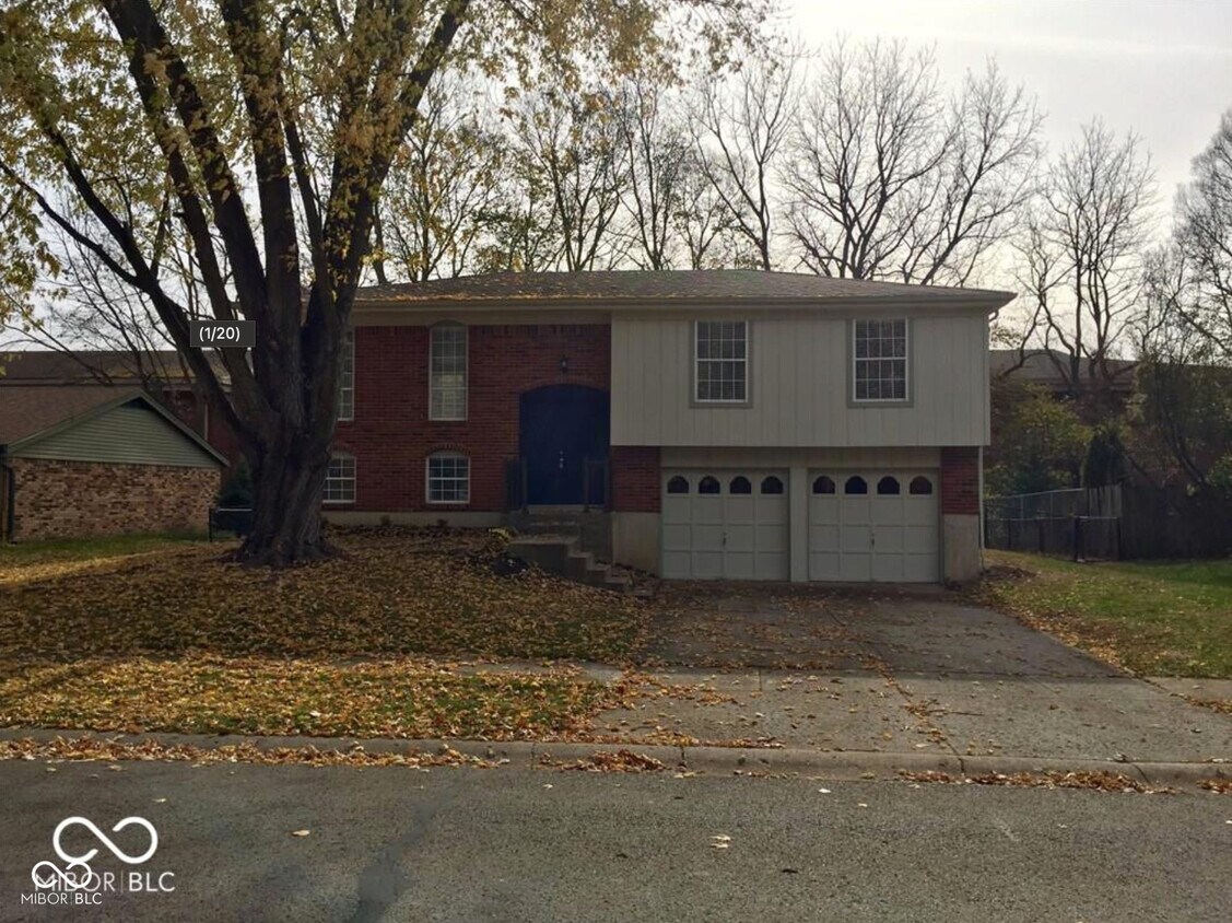 Foto principal - 7717 Cambridge Dr