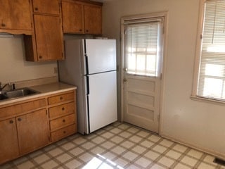 Building Photo - 3607 Mayflower Pl