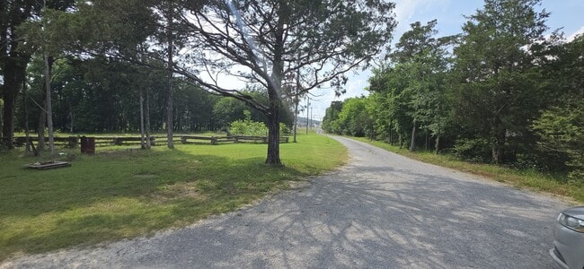 Foto del edificio - 2989 Enon Springs Rd W