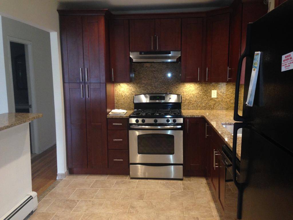 Foto principal - 1489 E 71st St