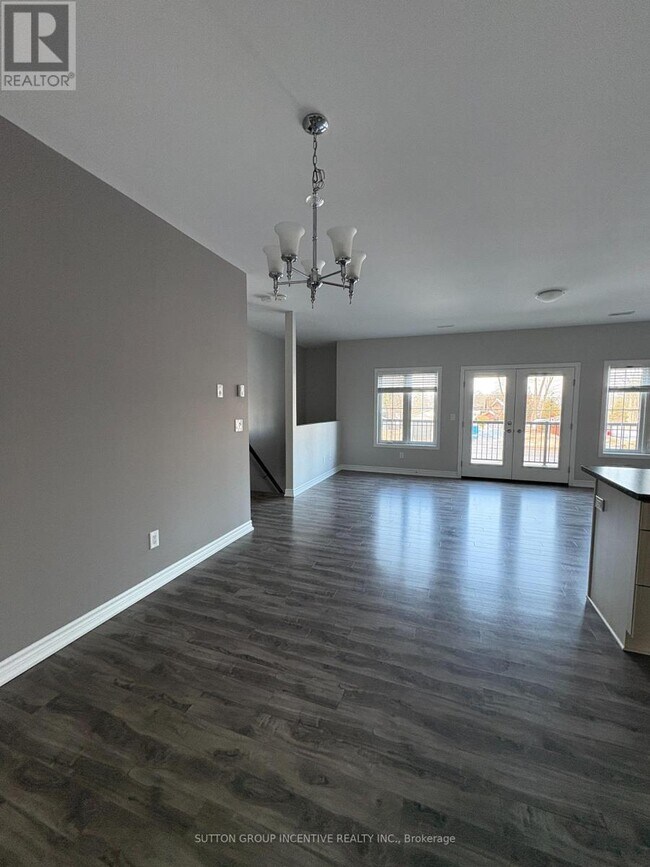 Building Photo - 1803 River Rd W