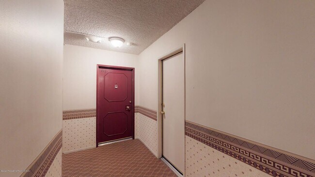 Building Photo - 1142 Campbell St