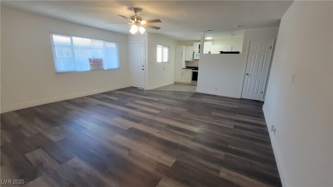 Building Photo - 2904 Marlin Ave