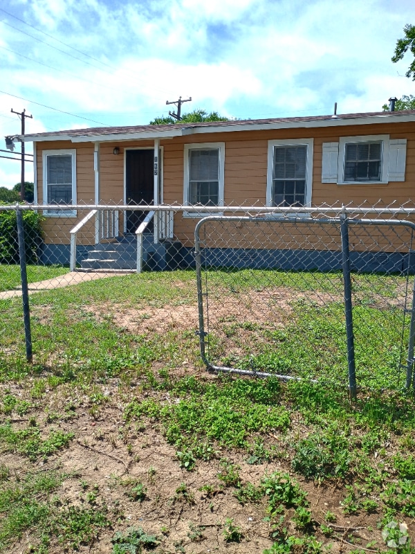 Building Photo - 162 Sterling Dr