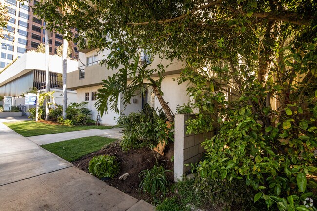 Exterior - 1234 Granville Ave