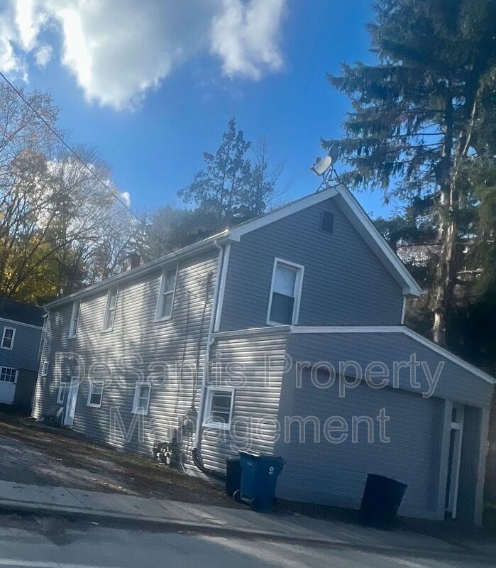 Foto principal - 91 McGovern Blvd