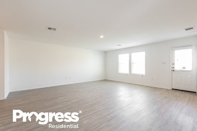 Foto del edificio - 4342 Rapids Way