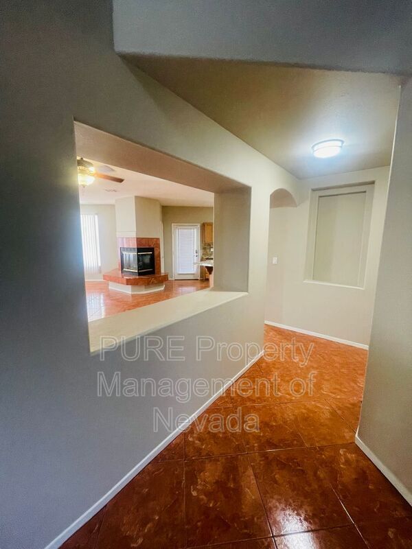 728 Heritage Cliff Ave, North Las Vegas, NV 89032 House Rental in