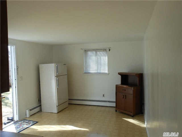 Foto del edificio - 403 E Hoffman Ave