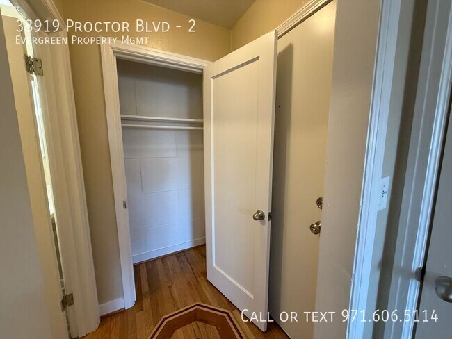 Foto del edificio - 38919 Proctor Blvd