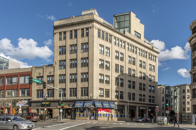 Foto del edificio - 1126 Beacon St