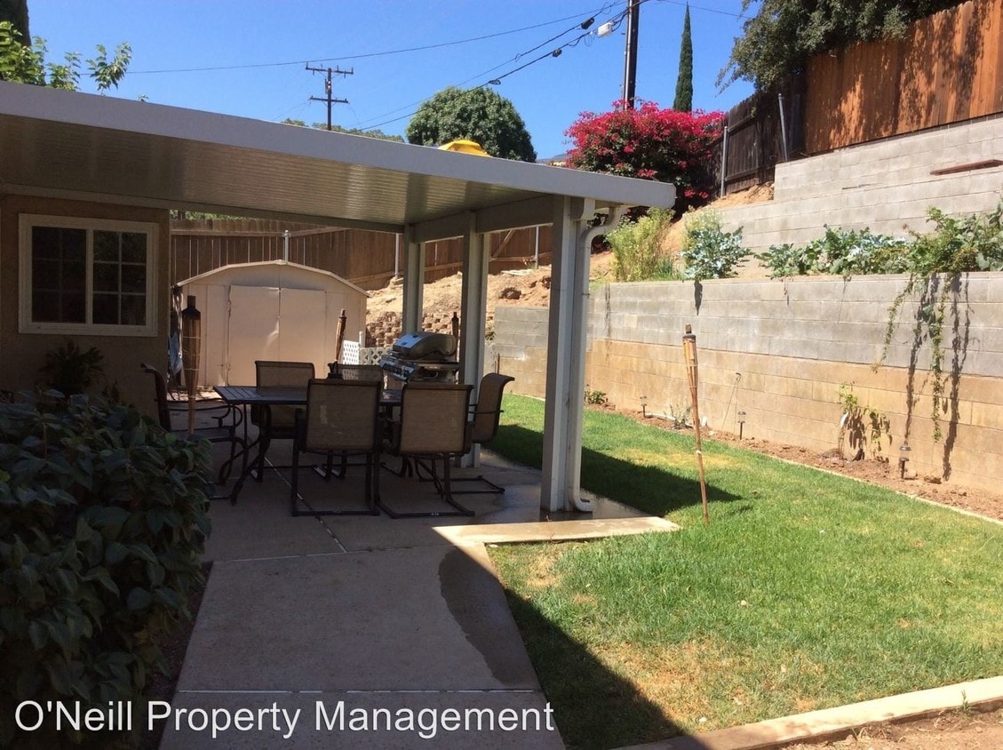 Building Photo - 4 br, 2 bath House - 896 Serfas Club Drive