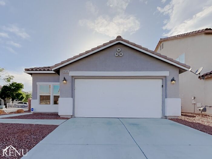 Foto principal - 8205 Cline Mountain St