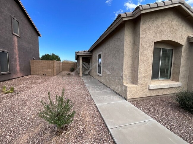 Building Photo - 25654 W Satellite Ln