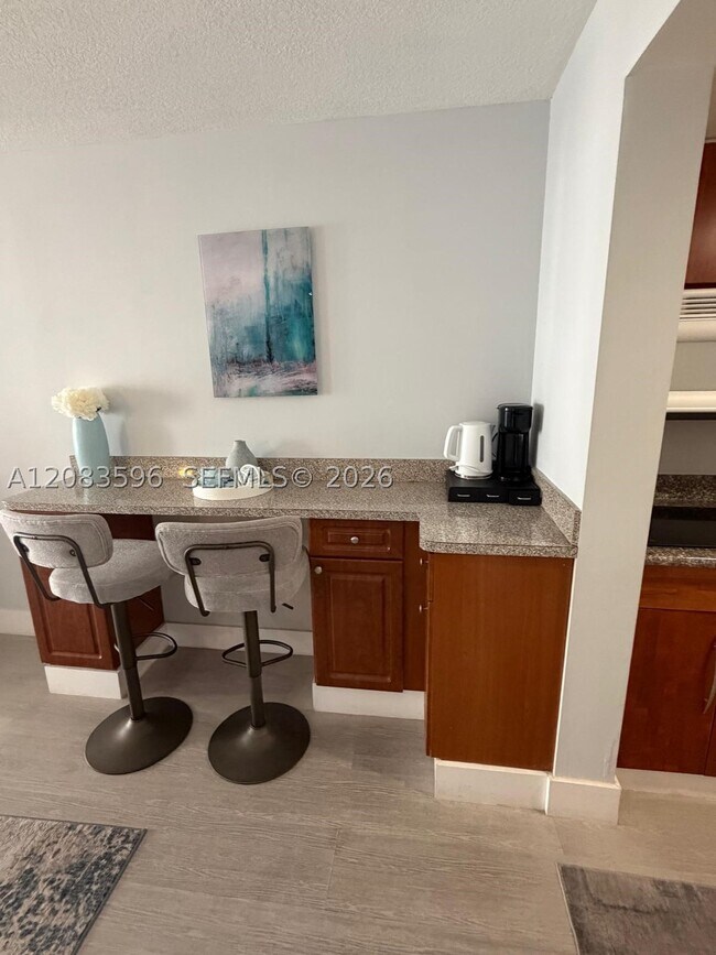 Foto del edificio - 1200 Brickell Bay Dr