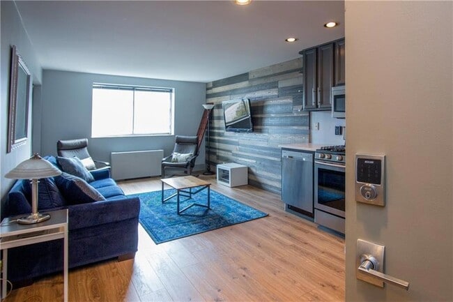 Photo - 215 Piedmont Ave NE Apartment