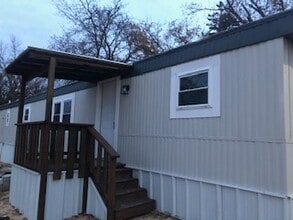 Building Photo - 12 Deer Run Rd