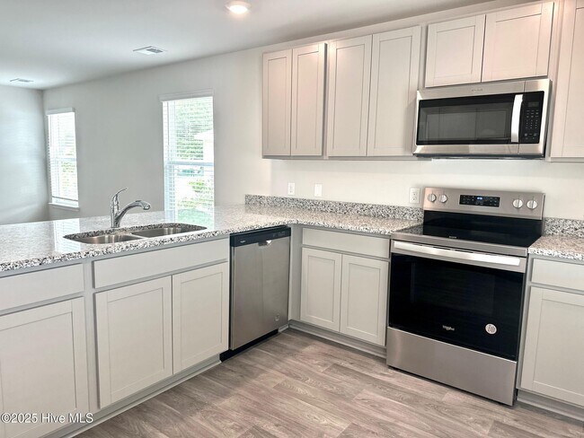 Foto del edificio - 1710 Whispering Pine St SW