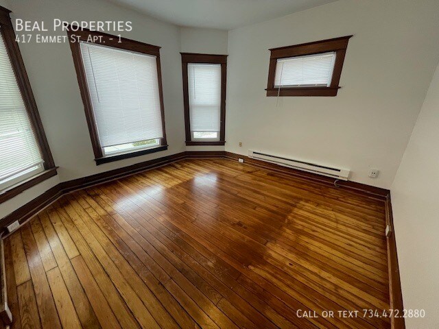 Foto del edificio - 417 Emmet St