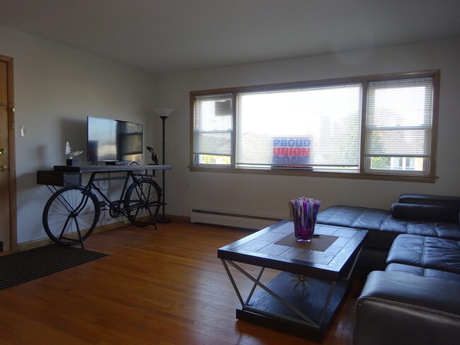 Foto del edificio - 6958 W Gunnison St