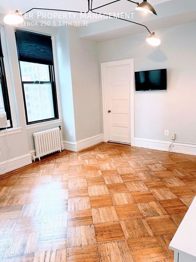 Foto del edificio - 250 S 13th St