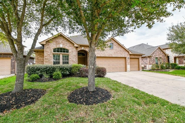 Building Photo - 11022 Ellison Ridge Dr