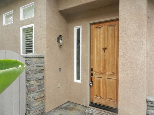 Building Photo - 3211 Rancho Quartillo