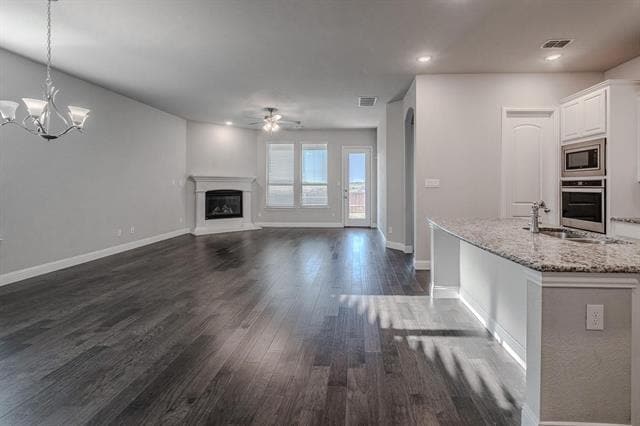 Foto del edificio - 15209 Belclaire Ave