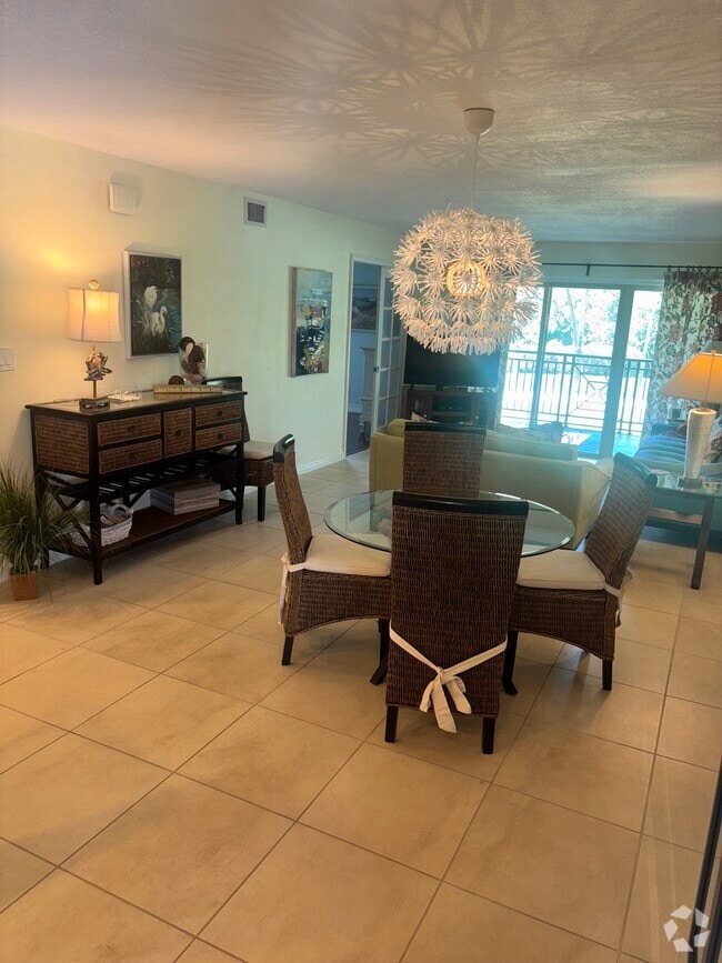 Building Photo - 29130 Bay Hollow Dr