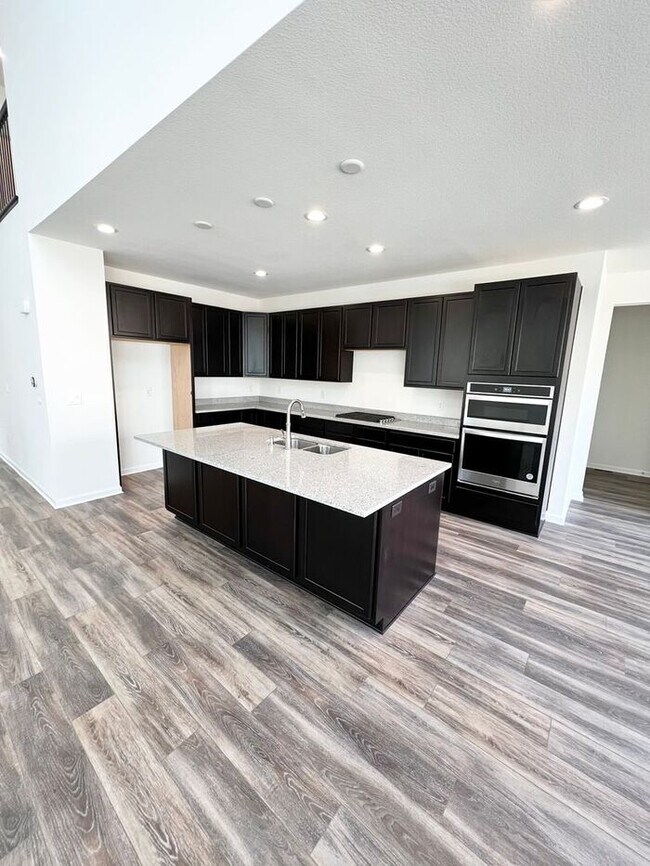 Building Photo - Gorgeous New Build 4 Bed 2 1/2 Bath in Tim...