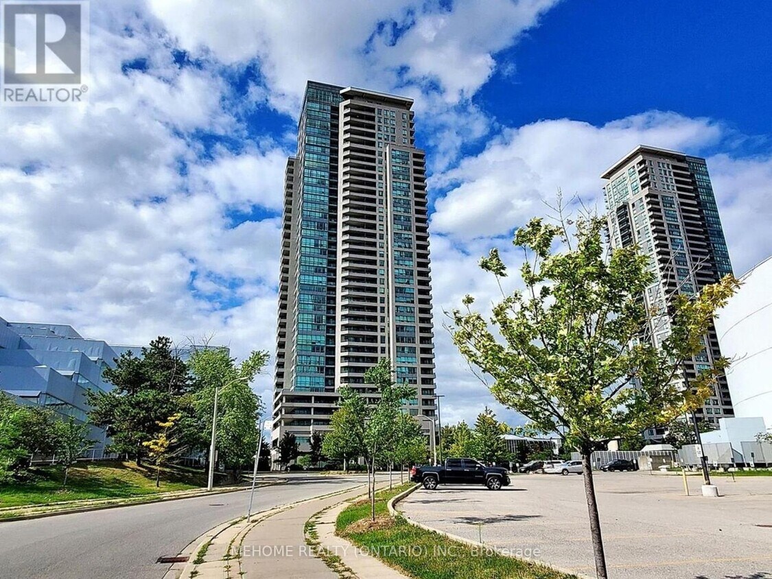 Photo principale - 50-2250 Brian Harrison Way