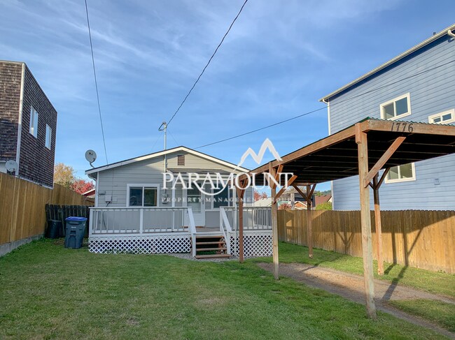 Building Photo - Cute 2 Bedroom in Keyport!